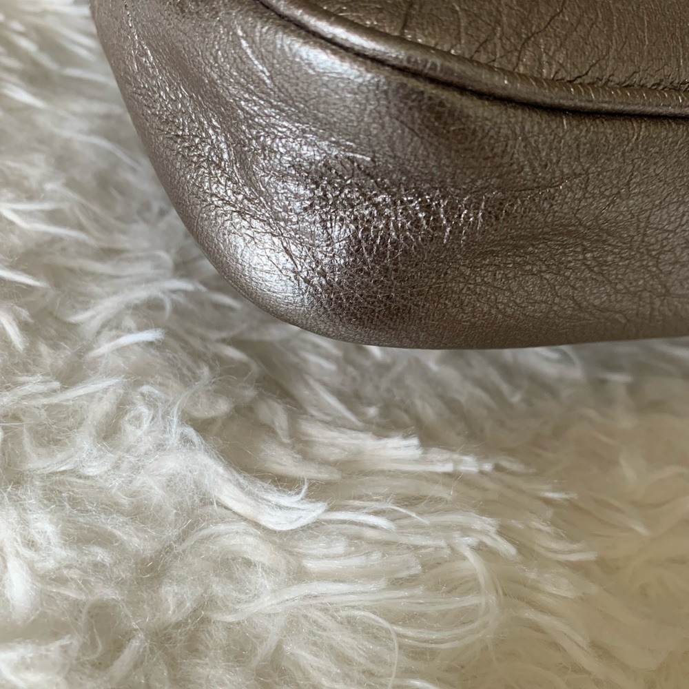 Marc Jacobs Cammie Calf Leather Shoulder Bag - Picture 9 of 11